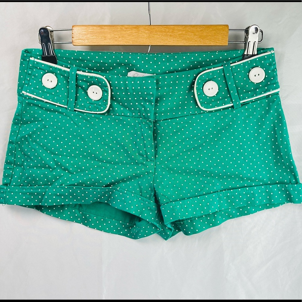 Retro Green & White Polka Dot low rise shorts. Piping detail & buttons.